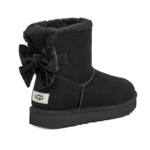 UGG Mini Bailey Velvet Bow‎ II Boot